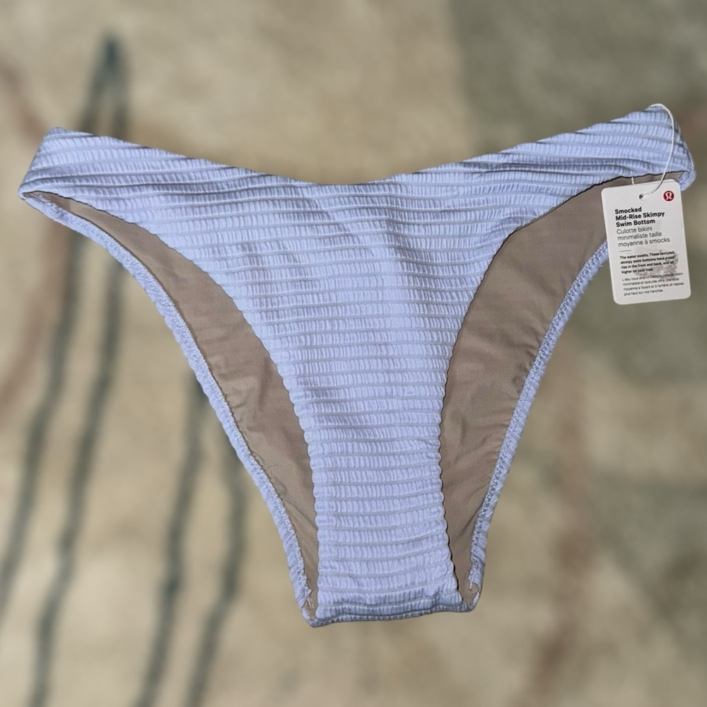 NWT LuluLemon Smocked Mid-Rise Bikini Bottom, Size 6